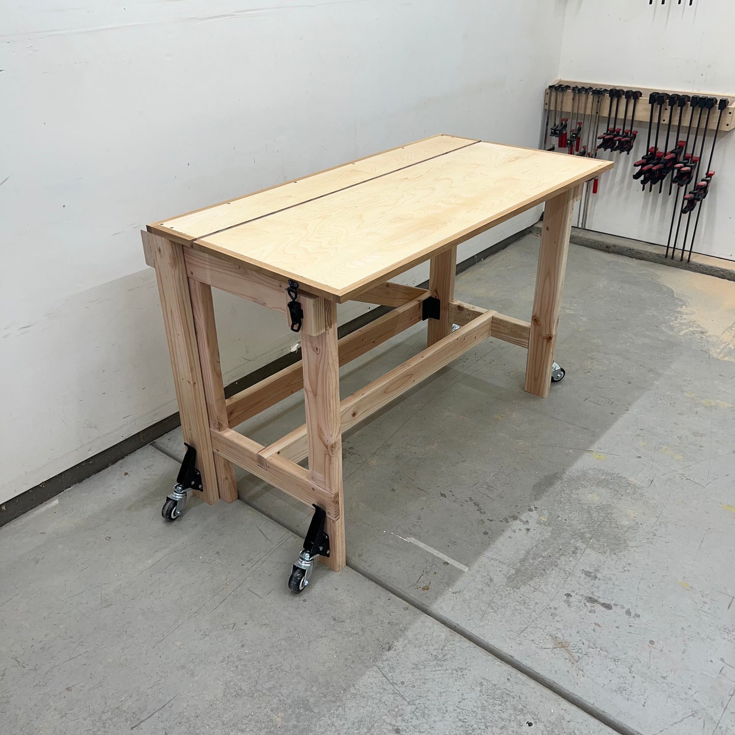 Lightweight Folding Workbench Plans - Written & Video