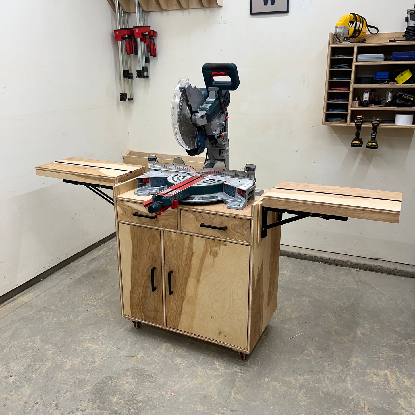 King Size Miter Saw Station Plans - Written AND Video