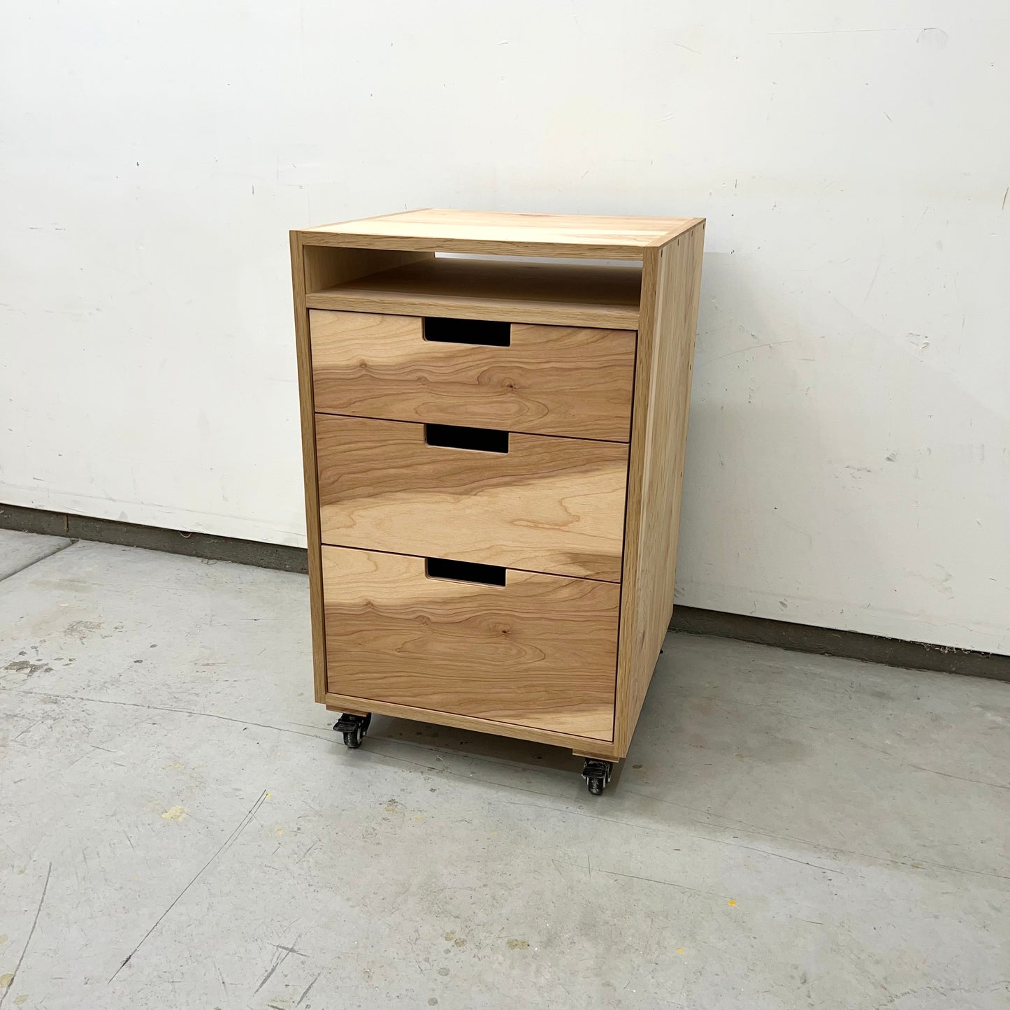 Double-Sided Mobile Cabinet Plans - Written AND Video